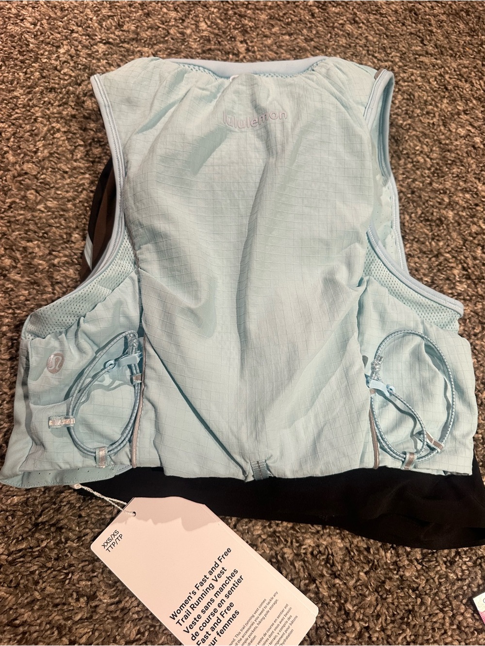 NWT LULULEMON RUNNING VEST - Picture 3 of 3